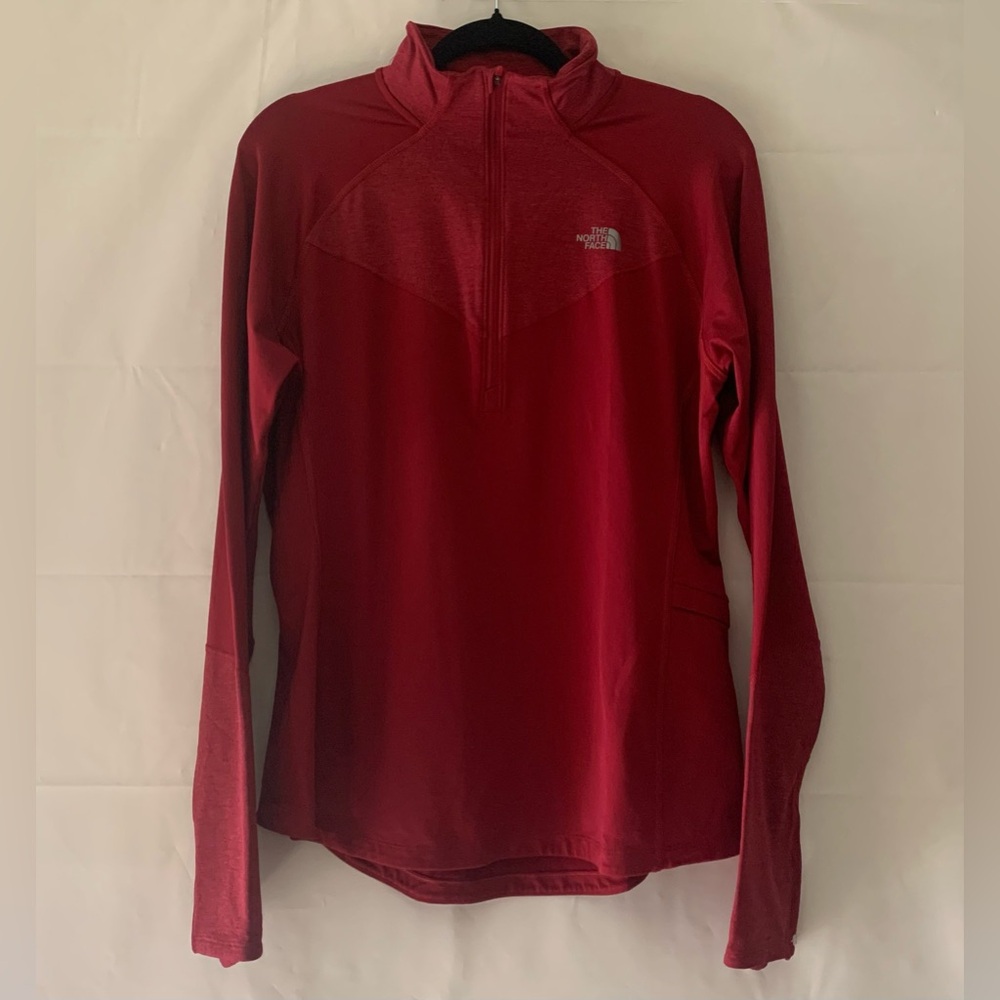 The North Face Women's Burgundy 1/4 Zip Pullover, 
Large. NWOT